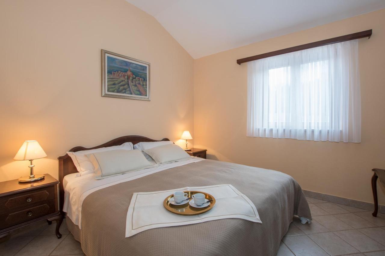 Apartments Viler Buje Luaran gambar